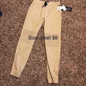Men’s small khaki joggers